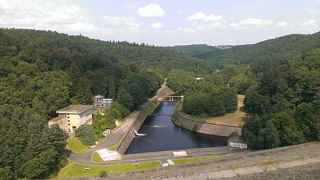 Stuwdam- en meer van Gileppe, in juli 2016.